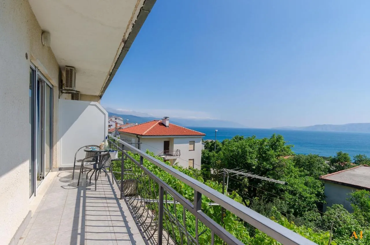 Apartments And Room Drazen Novi Vinodolski